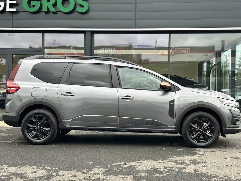 Photo de la voiture DACIA JOGGER ECO-G 100 5 places GSR2 Extreme +