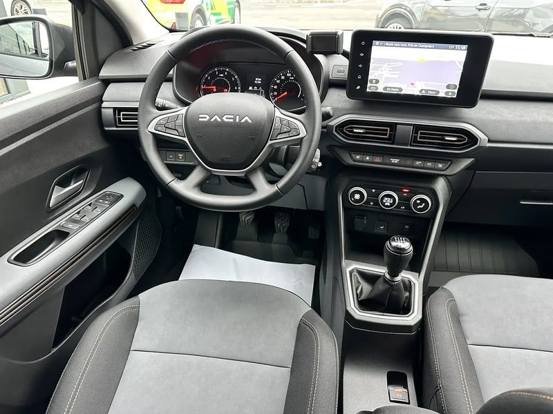 Photo de la voiture DACIA JOGGER ECO-G 100 5 places GSR2 Extreme +