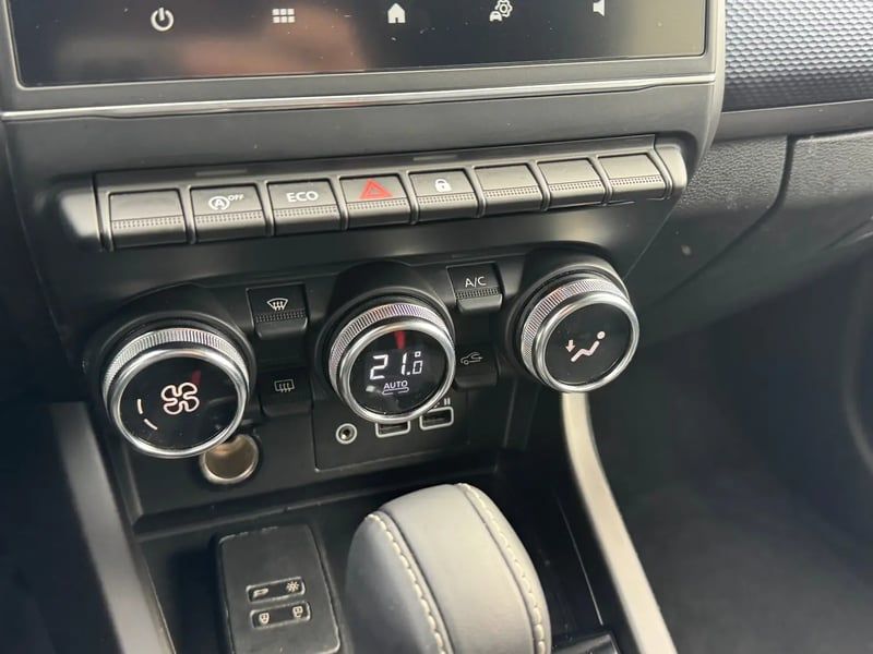 Photo de la voiture RENAULT ARKANA mild hybrid 140 EDC GSR2 Evolution