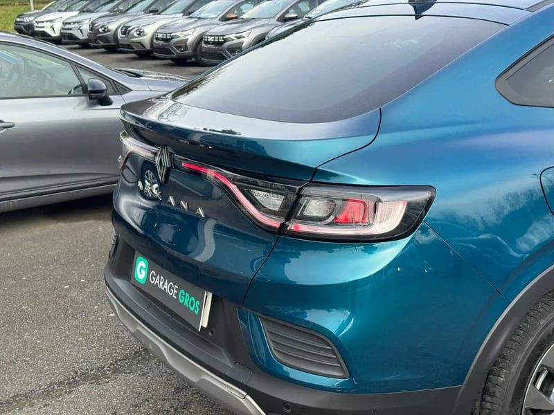 Photo de la voiture RENAULT ARKANA mild hybrid 140 EDC GSR2 Evolution