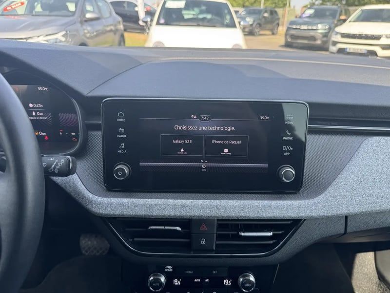 Photo de la voiture SKODA SCALA 1.0 TSI Evo 2 116 ch DSG7 Selection