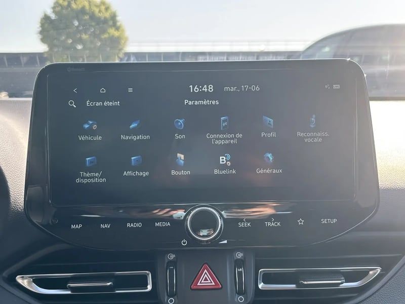 Photo de la voiture HYUNDAI i30 i301.0 T-GDi 120ch Hybrid 48V Creative DCT-7