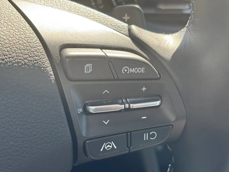 Photo de la voiture HYUNDAI i30 i301.0 T-GDi 120ch Hybrid 48V Creative DCT-7