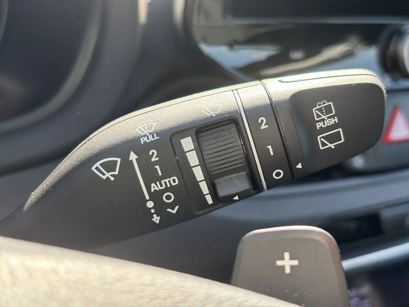 Photo de la voiture HYUNDAI i30 i301.0 T-GDi 120ch Hybrid 48V Creative DCT-7