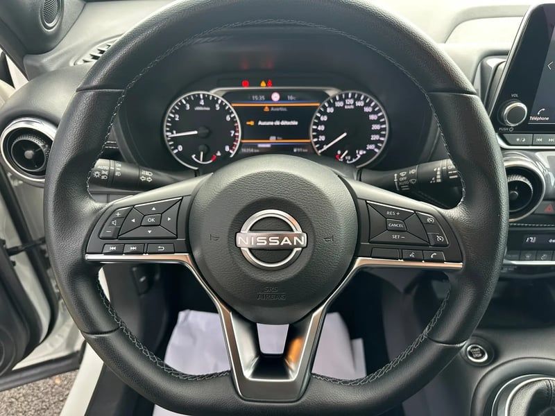 Photo de la voiture NISSAN JUKE DIG-T 114 N-Connecta