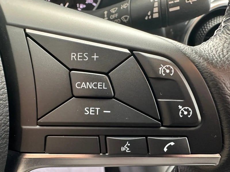 Photo de la voiture NISSAN JUKE DIG-T 114 N-Connecta