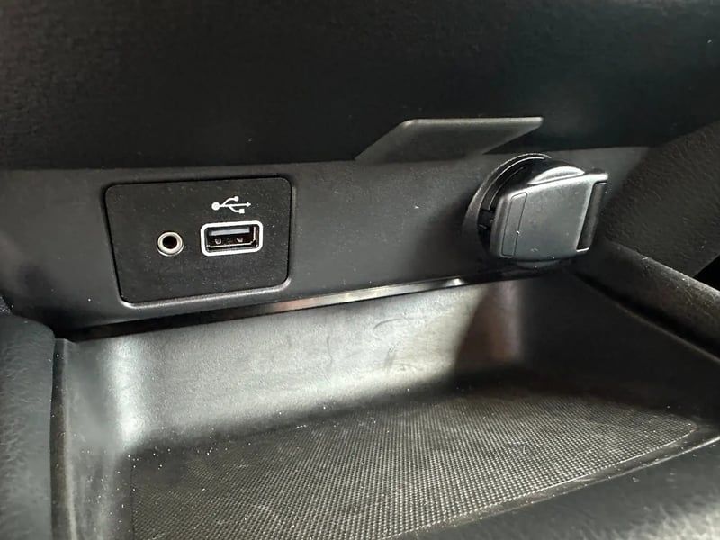 Photo de la voiture NISSAN JUKE DIG-T 114 N-Connecta