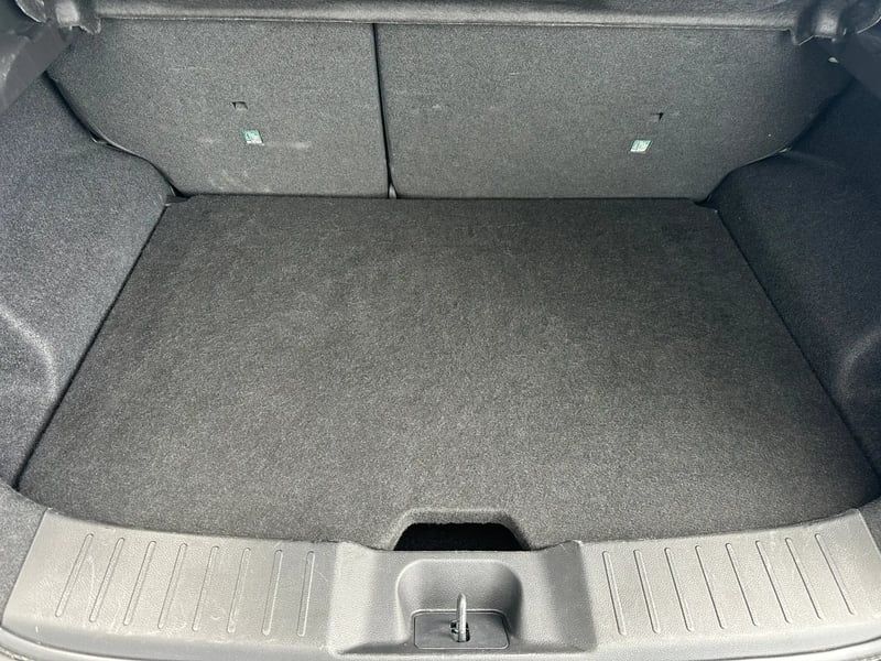 Photo de la voiture NISSAN JUKE DIG-T 114 N-Connecta