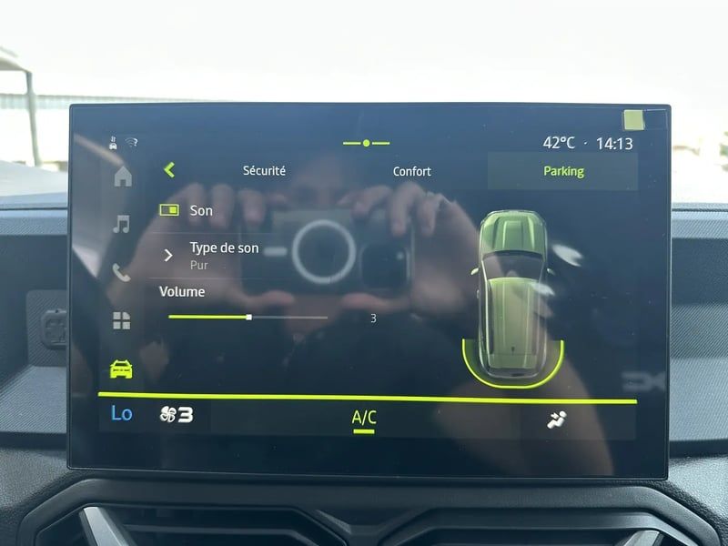 Photo de la voiture DACIA DUSTER Mild Hybrid 130 Journey