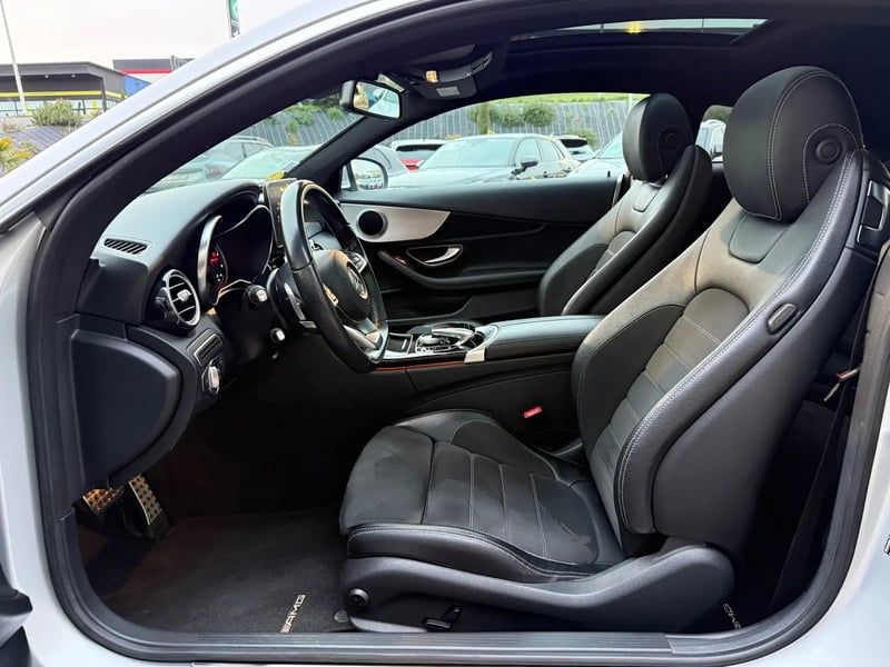 Photo de la voiture MERCEDES CLASSE C COUPE 220 d 9G-Tronic Sportline