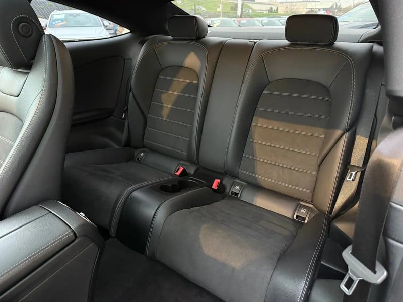 Photo de la voiture MERCEDES CLASSE C COUPE 220 d 9G-Tronic Sportline