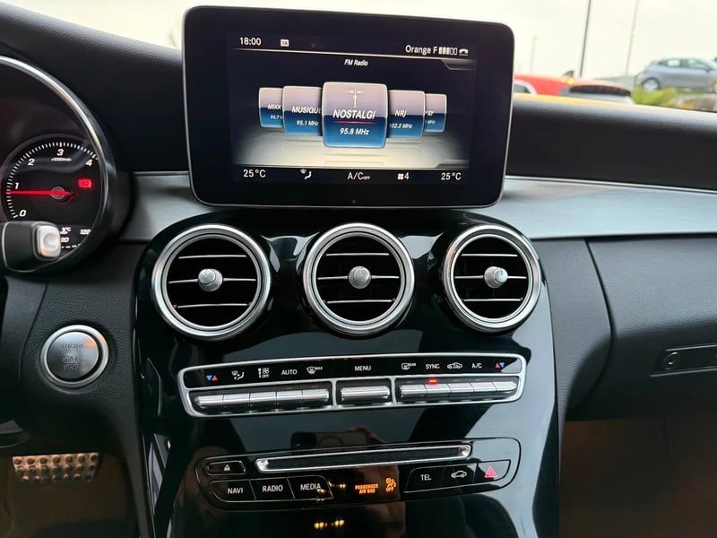 Photo de la voiture MERCEDES CLASSE C COUPE 220 d 9G-Tronic Sportline