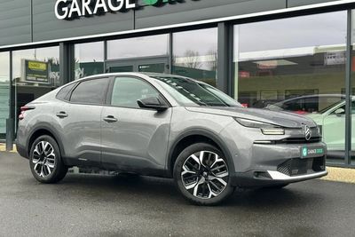 Photo de présentation de la voiture CITROEN C4 X Hybride 136 e-DCS6 Max