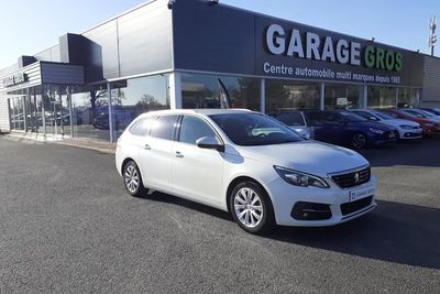 Photo de présentation de la voiture PEUGEOT 308 SW PureTech 130ch S&S BVM6 Allure