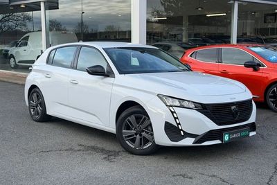 Photo de présentation de la voiture PEUGEOT 308 PureTech 130ch S&S EAT8 Active Pack