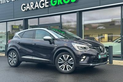 Photo de présentation de la voiture RENAULT CAPTUR Blue dCi 115 EDC Initiale Paris